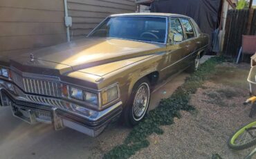 Cadillac-Sedan-deville-1979-7