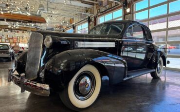 Cadillac-Series-60-opera-coupe-1937-black-1