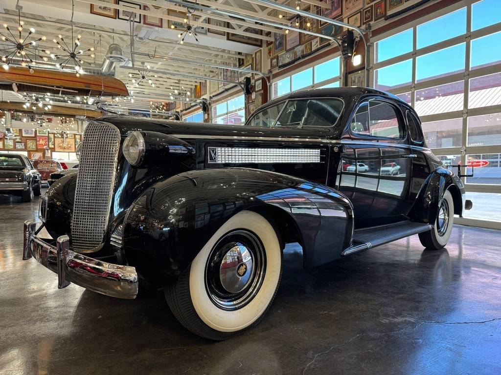 Cadillac-Series-60-opera-coupe-1937-black-1