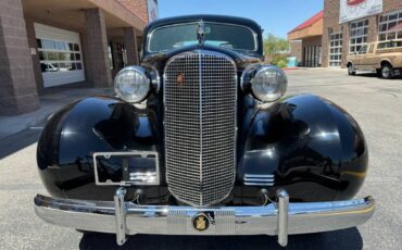 Cadillac-Series-60-opera-coupe-1937-black-10