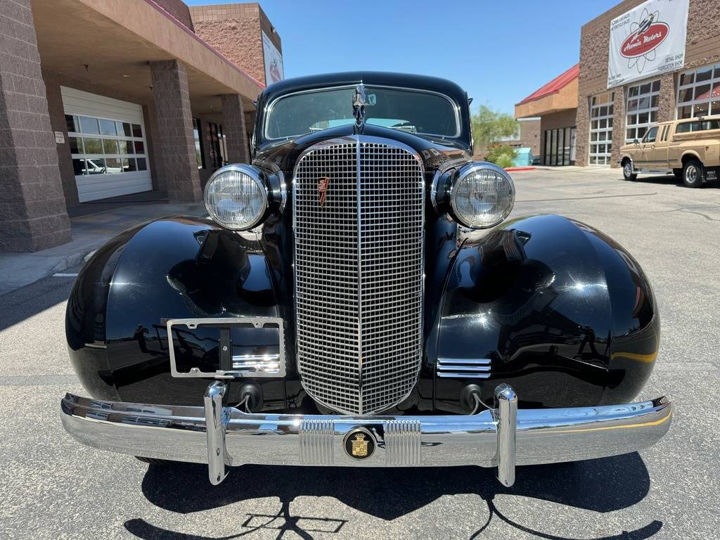 Cadillac-Series-60-opera-coupe-1937-black-10