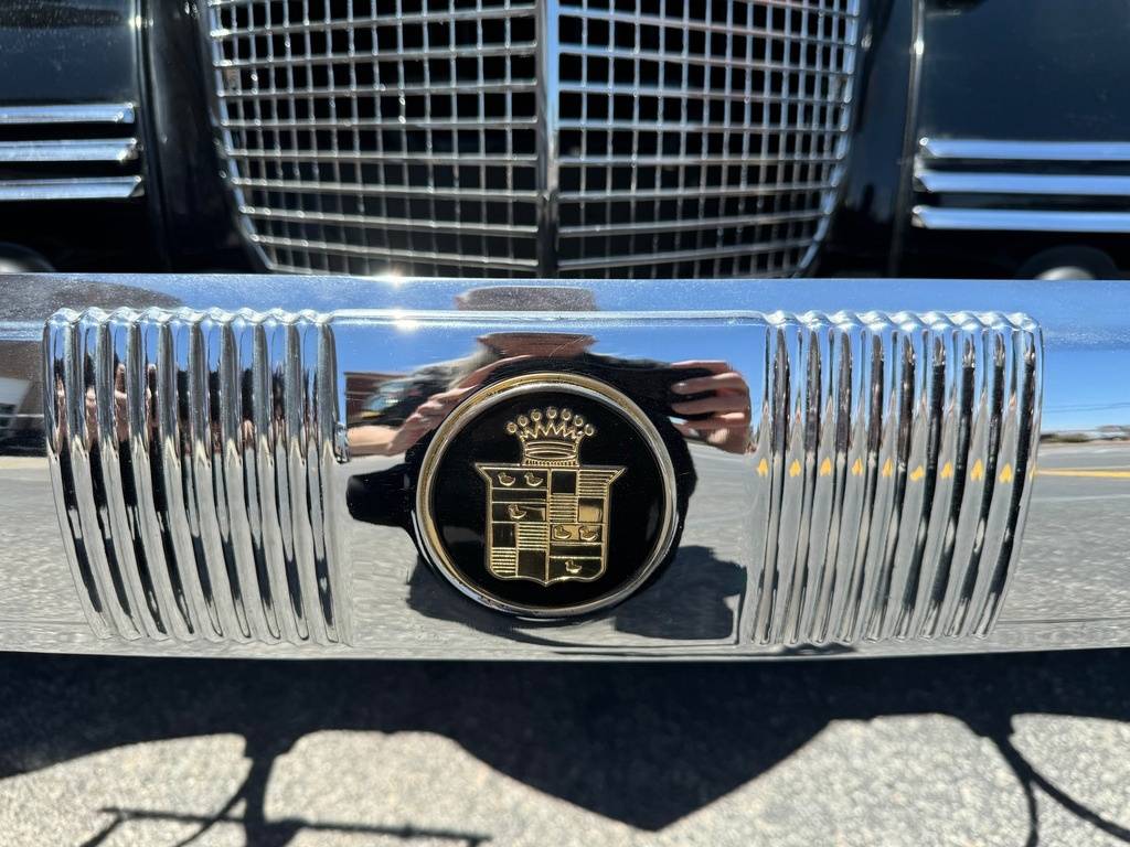 Cadillac-Series-60-opera-coupe-1937-black-12