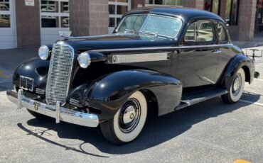 Cadillac-Series-60-opera-coupe-1937-black-2