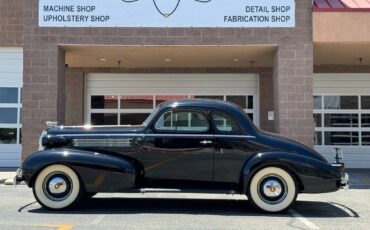 Cadillac-Series-60-opera-coupe-1937-black-3