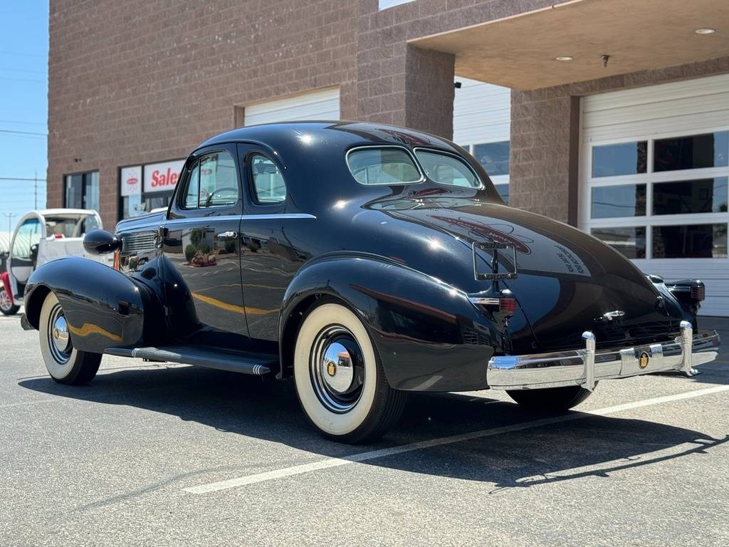Cadillac-Series-60-opera-coupe-1937-black-4