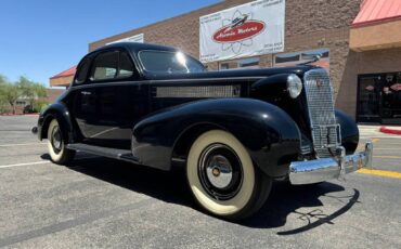 Cadillac-Series-60-opera-coupe-1937-black-8
