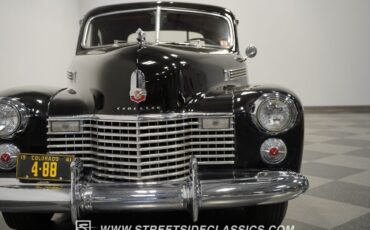 Cadillac-Series-62-1941-Coupe-18