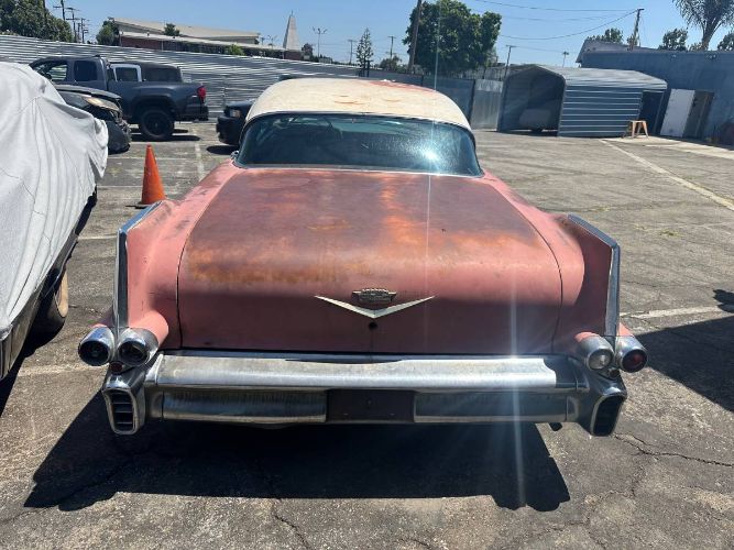 Cadillac-Series-62-1957-5