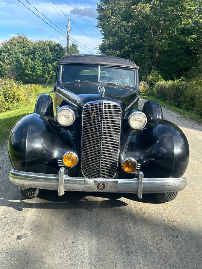 Cadillac-Series-75-fleetwood-limousine-1937-black-3