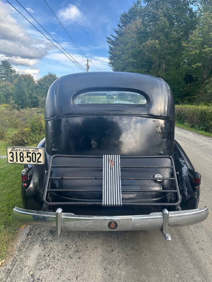Cadillac-Series-75-fleetwood-limousine-1937-black-6