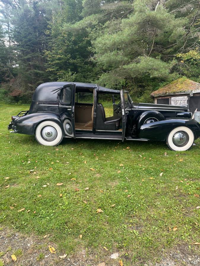 Cadillac-Series-75-fleetwood-limousine-1937-black