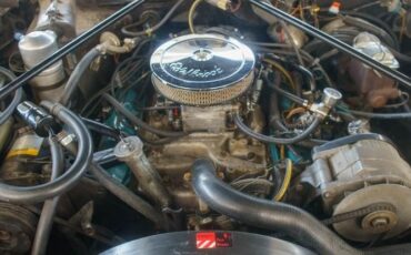 Cadillac-Seville-1977-21