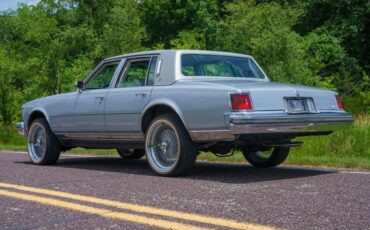Cadillac-Seville-1977-6