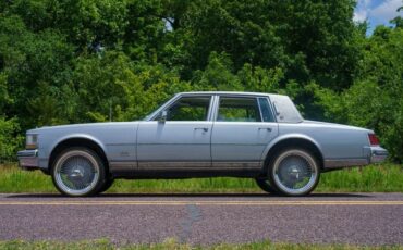 Cadillac-Seville-1977-7