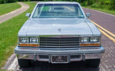 Cadillac-Seville-1977-8