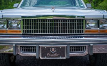 Cadillac-Seville-1977-9