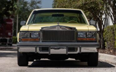 Cadillac-Seville-1977-Naples-Yellow-Yellow-Leather-1