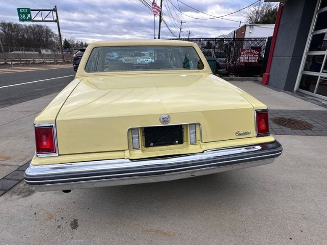 Cadillac-Seville-1977-Naples-Yellow-Yellow-Leather-10