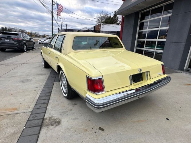 Cadillac-Seville-1977-Naples-Yellow-Yellow-Leather-11