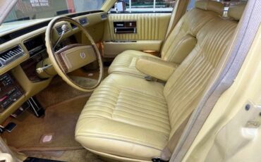 Cadillac-Seville-1977-Naples-Yellow-Yellow-Leather-14