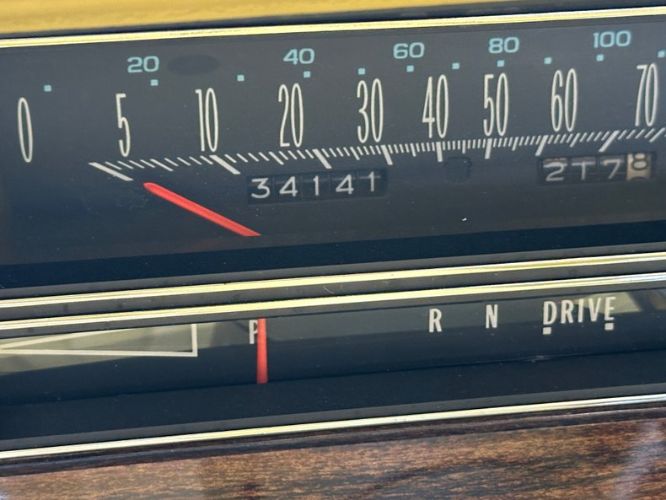 Cadillac-Seville-1977-Naples-Yellow-Yellow-Leather-16