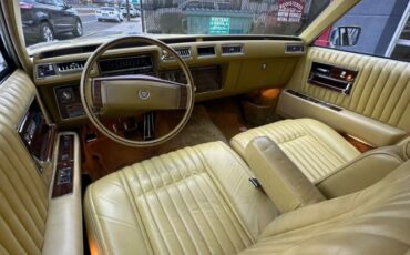 Cadillac-Seville-1977-Naples-Yellow-Yellow-Leather-30