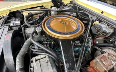 Cadillac-Seville-1977-Naples-Yellow-Yellow-Leather-39