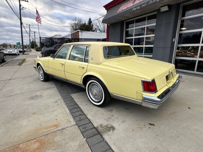 Cadillac-Seville-1977-Naples-Yellow-Yellow-Leather-6