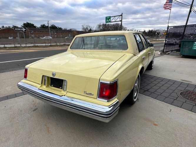 Cadillac-Seville-1977-Naples-Yellow-Yellow-Leather-8