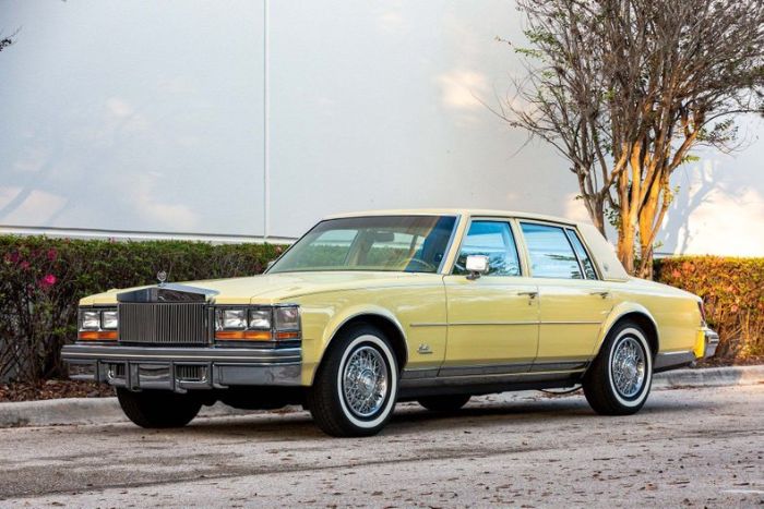 Cadillac-Seville-1977-Naples-Yellow-Yellow-Leather-9