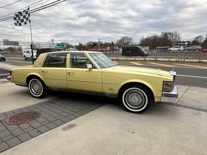 Cadillac-Seville-1977-Naples-Yellow-Yellow-Leather
