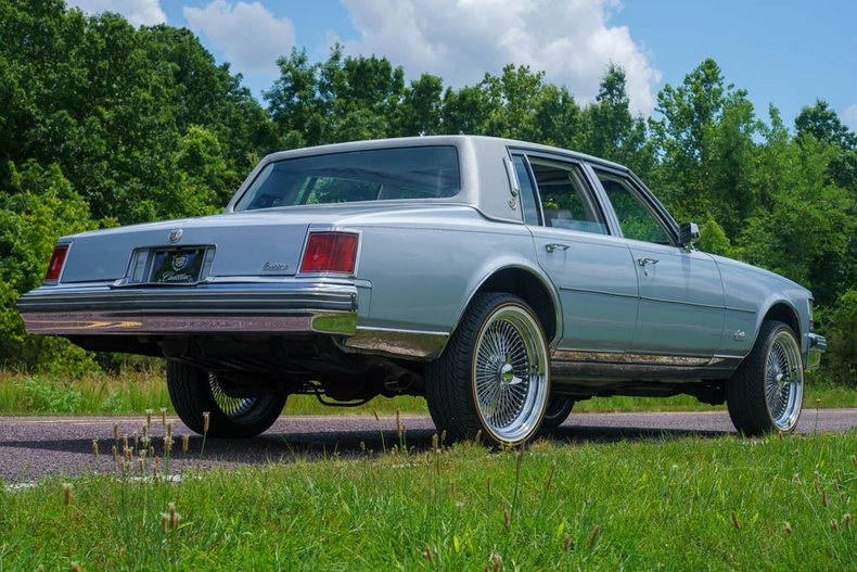 Cadillac-Seville-1977-Silver-1