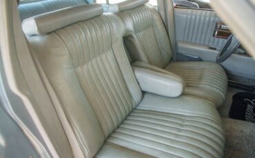 Cadillac-Seville-1977-Silver-20