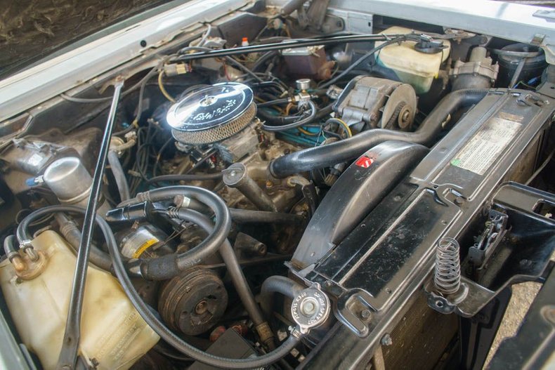 Cadillac-Seville-1977-Silver-28