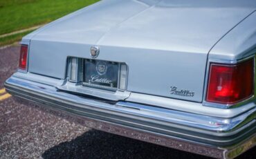 Cadillac-Seville-1977-Silver-35