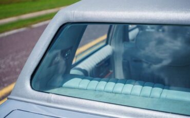 Cadillac-Seville-1977-Silver-38