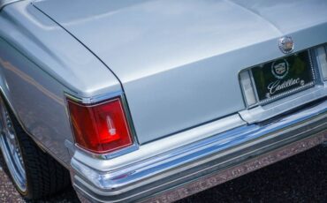 Cadillac-Seville-1977-Silver-39