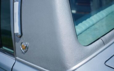 Cadillac-Seville-1977-Silver-41