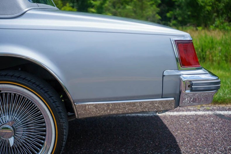 Cadillac-Seville-1977-Silver-43