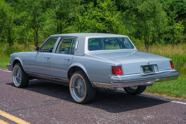 Cadillac-Seville-1977-Silver-6