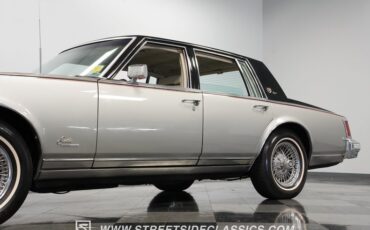 Cadillac-Seville-1978-Black-Gray-18