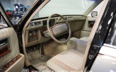 Cadillac-Seville-1978-Black-Gray-2