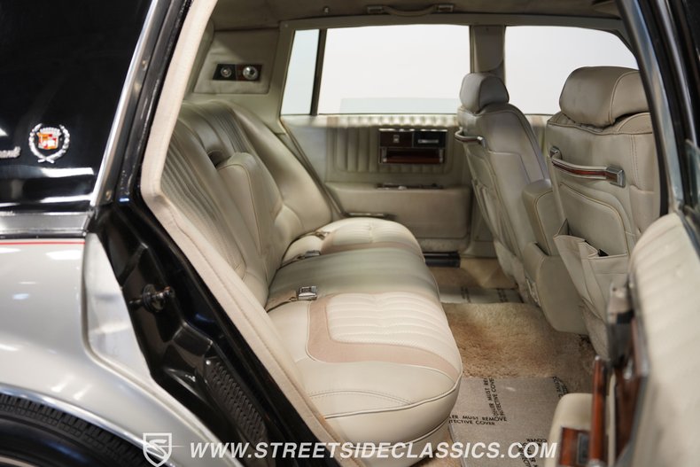 Cadillac-Seville-1978-Black-Gray-21
