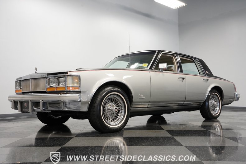 Cadillac-Seville-1978-Black-Gray-25