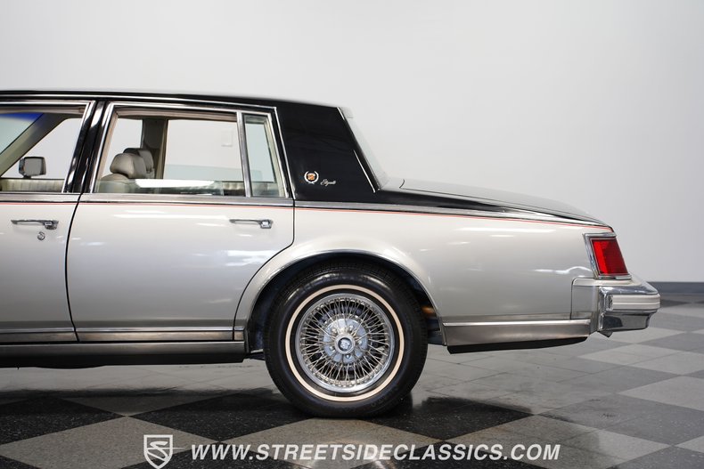 Cadillac-Seville-1978-Black-Gray-28