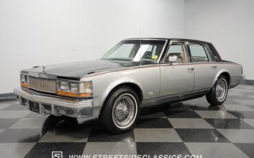 Cadillac-Seville-1978-Black-Gray-3