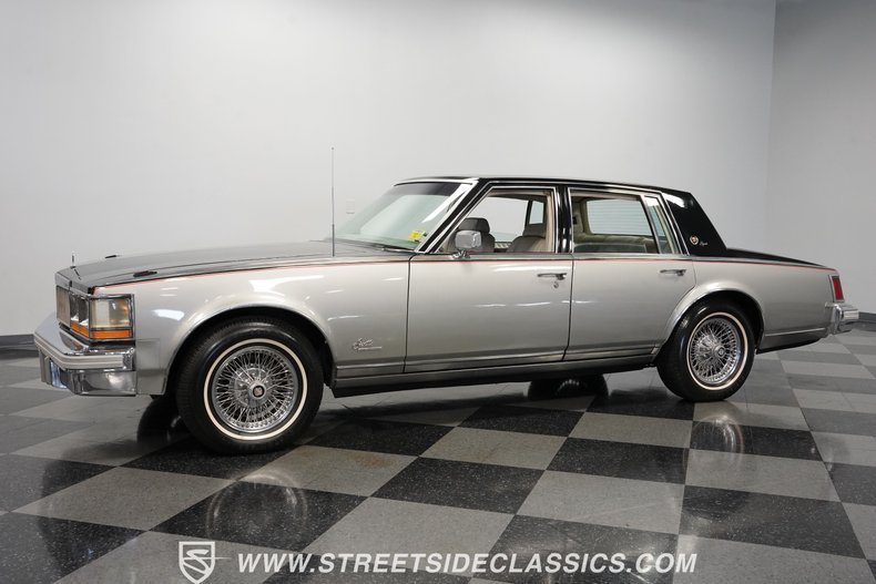 Cadillac-Seville-1978-Black-Gray-4
