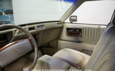 Cadillac-Seville-1978-Black-Gray-46