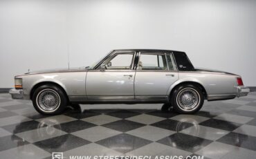 Cadillac-Seville-1978-Black-Gray-5