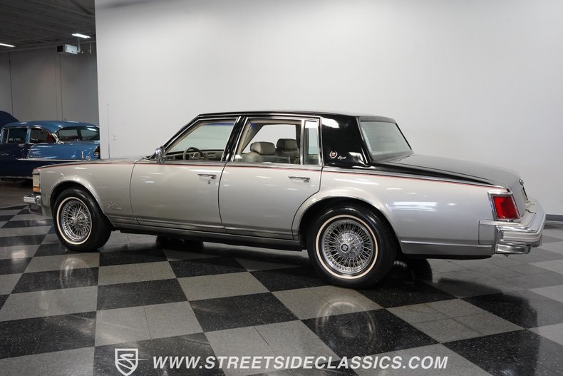 Cadillac-Seville-1978-Black-Gray-6